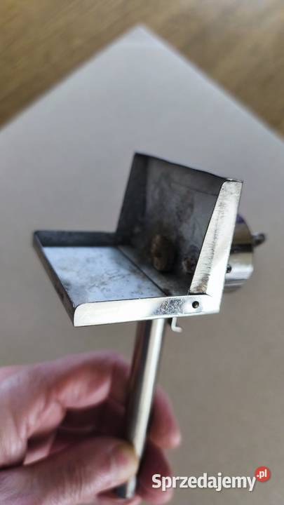 Zabytkowa lampa błyskowa na proszek magnezowy Toruń