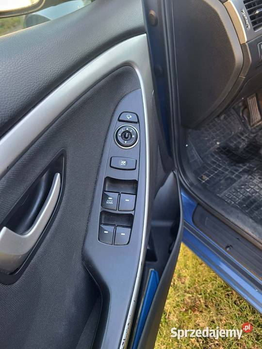 Sprzedam zadbanego HYUNDAIA I30 z 2016 r w mazowieckie