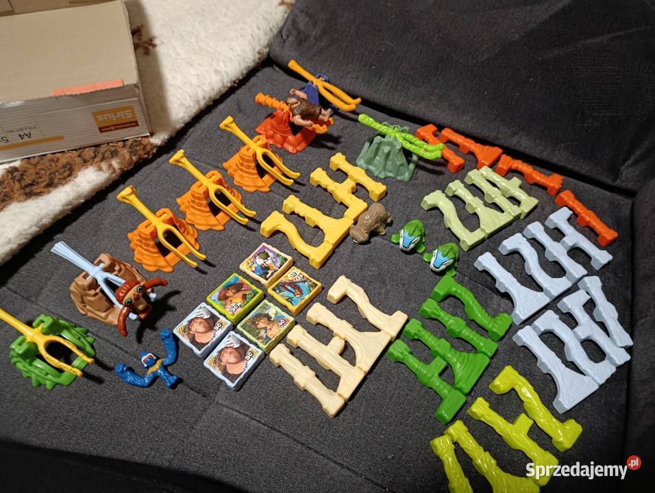 Kolekcja zabawek McDonalds 5x CROODS Tower Poznań