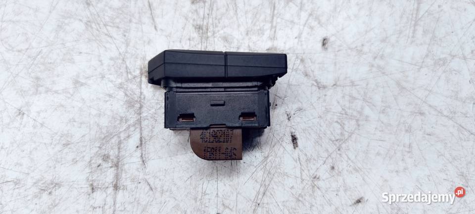 PRZEŁĄCZNIK BLOKADY DRZWI AUDI A6 C7 4G1962107 Przystajń