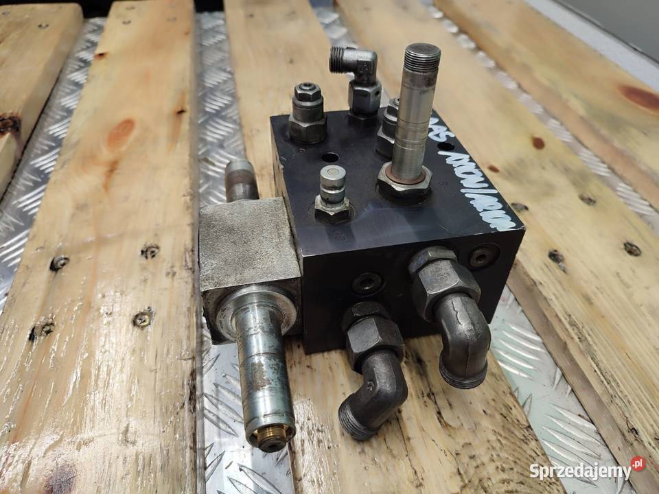 Blok hydrauliczny 760 0020 Claas Axion Wilkowo