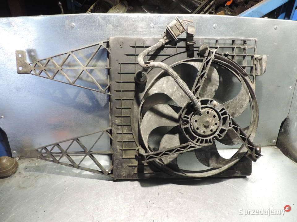 WENTYLATORY CHŁODNICY A3 8L GOLF 4 LEON BORA 19 Rok produkcji 2002 małopolskie Nowy Sącz sprzedam