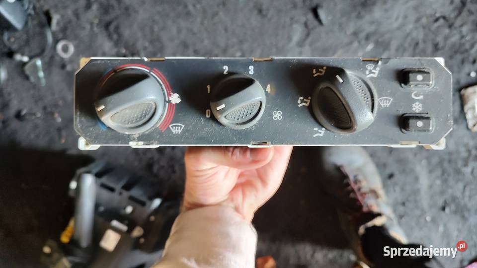 Panel nawiewu klimatyzacji Iveco Stralis Książ Wielkopolski
