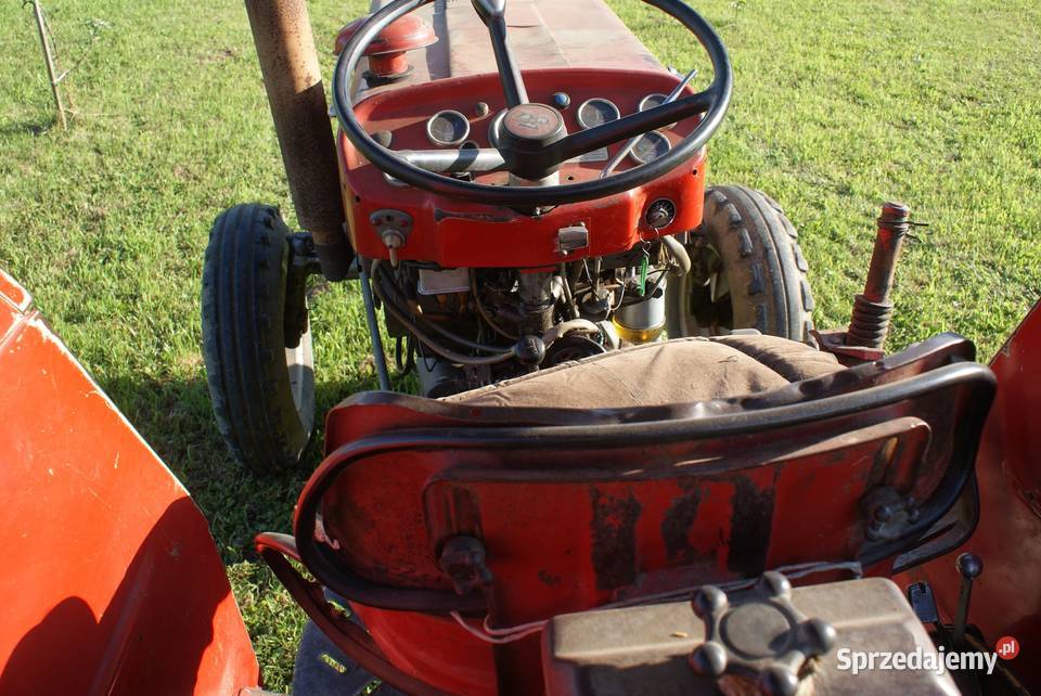 Ciągnik Massey Ferguson MF158 wspomaganie stan Wara