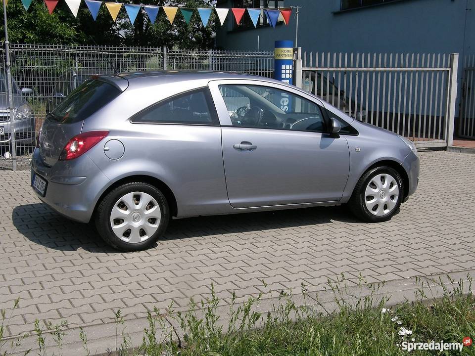 Opel corsa 2009 года