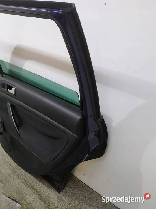 DRZWI PRAWE TYŁ KOMBI LIFT LB5N KOMPLETNE VW