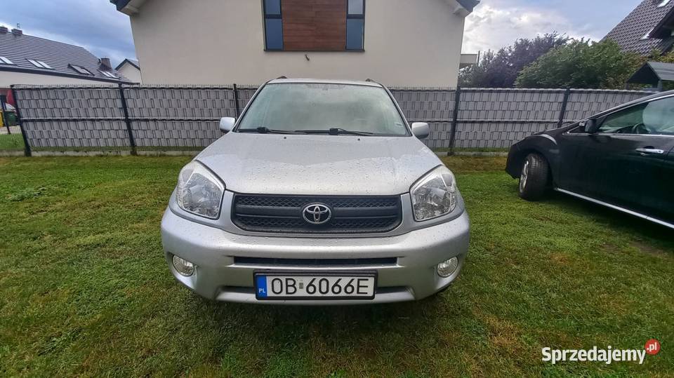 Toyota rav4 2005 18 serwisowany w ASO RAV4 Lewin Brzeski sprzedam