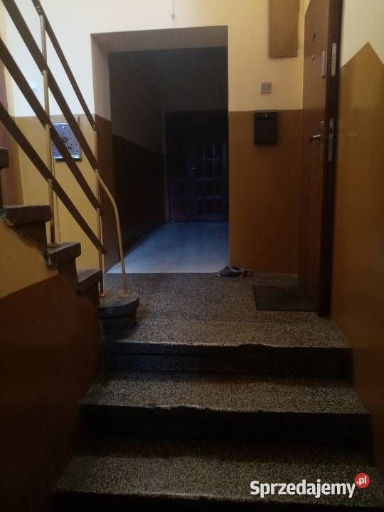 Kamienica z 3 wolnymi mieszkaniami 55 m sprzedam