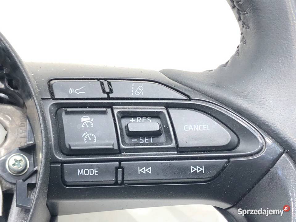 KIEROWNICA TOYOTA YARIS IV osobowe sprzedam