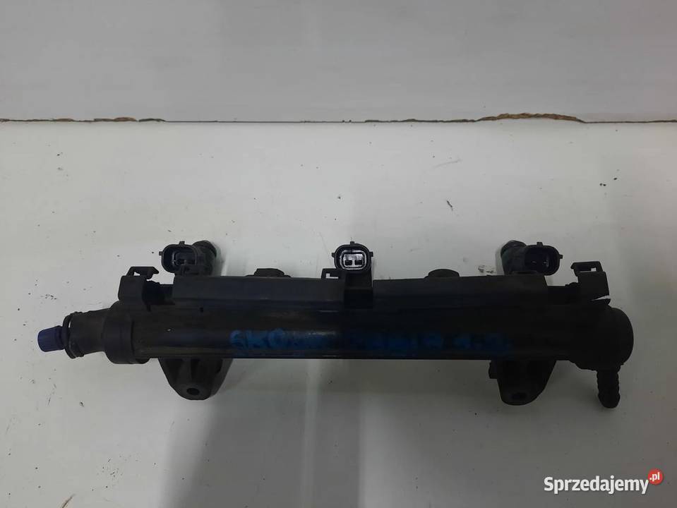 SKODA FABIA 12B LISTWA WTRYSKOWA 03E1333203X Włoszczowa