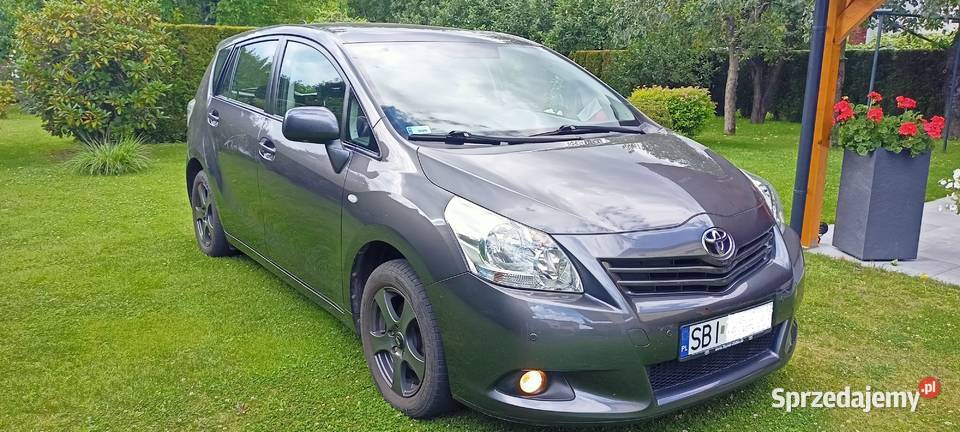 Samochód TOYOTA VERSO 18 BENZYNA NISKI PRZEBIEG śląskie Kobiernice