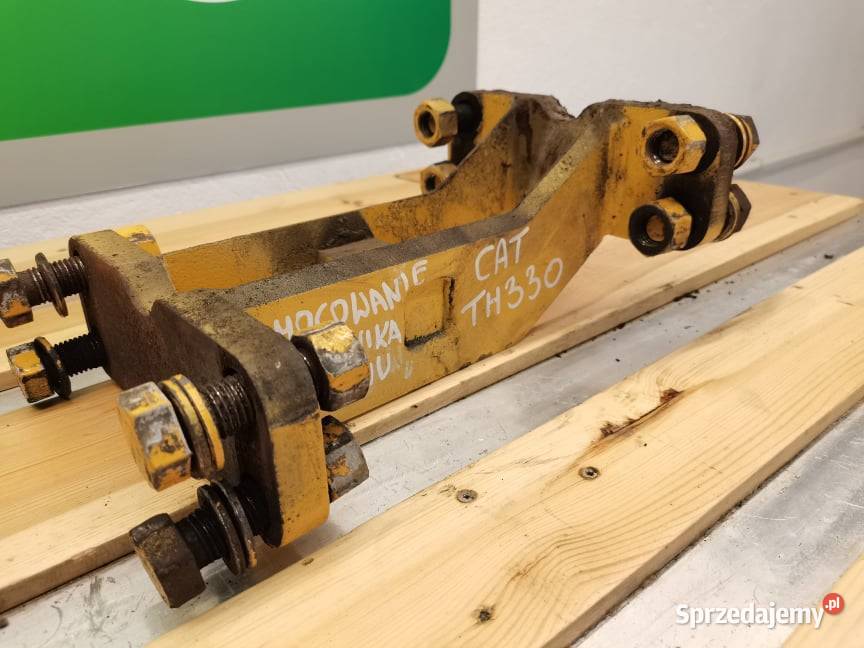 Mocowanie siłownika wysuwu CAT TH 330 Wilkowo