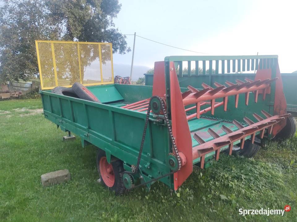 Rozrzutnik obornika polski stan nieuszkodzony Rozrzutniki obornika