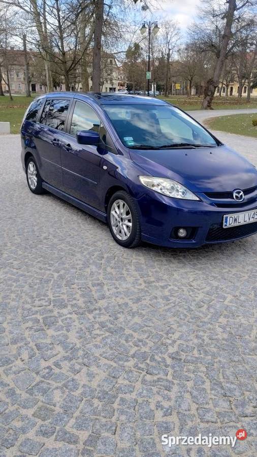 Mazda 5 minivan