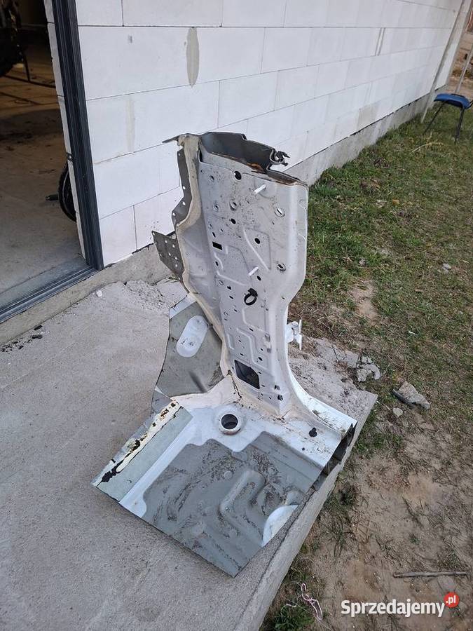 słupek lewy D III Dziembowo sprzedam