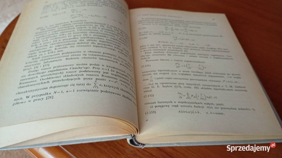 Równania liniowe fizyki matematycznej Babicz Książki i Podręczniki
