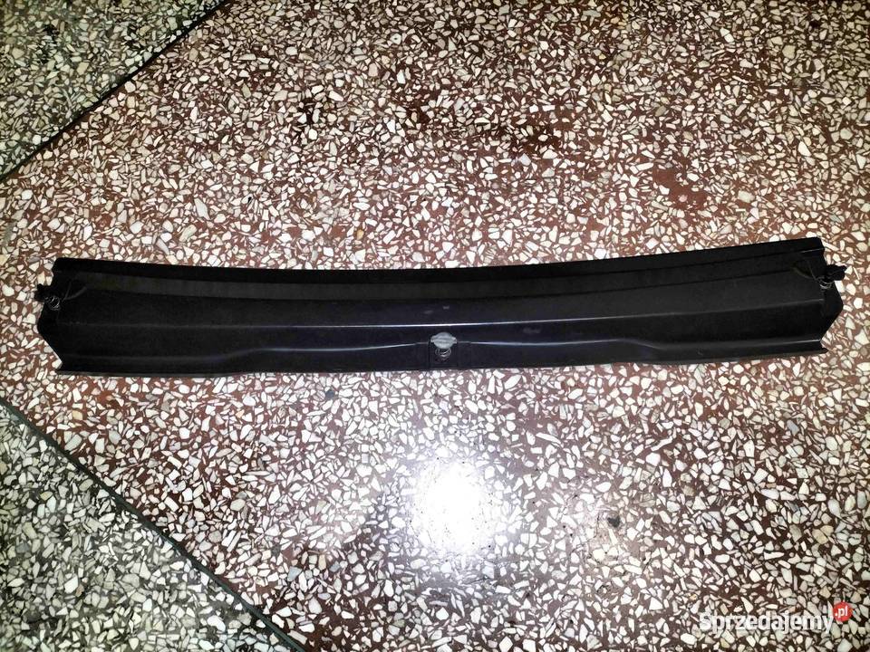 Pokrywa mikrofiltra kabinowego BMW E46 Limousine Poręba