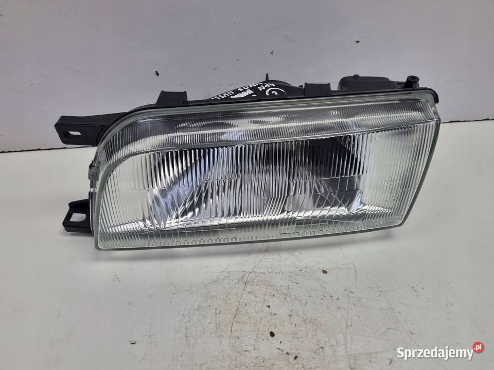 Nissan Sunny N14 9196r PRZEDNIA LAMPA LEWA LEWY Janów