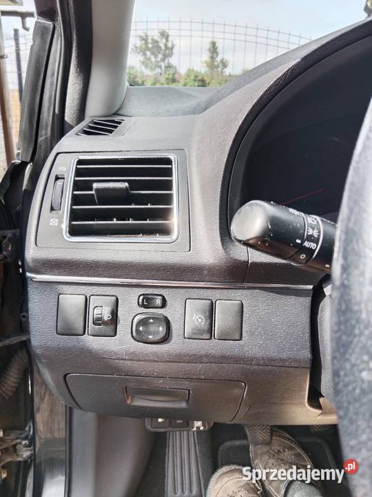 Toyota Avensis 18 Premium T27 Klimatronic Bgaz Cerekwica Nowa