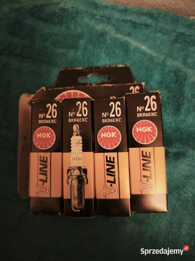 NGK BKR6EKC komplet 4 sztuki oryginał made in Lublin