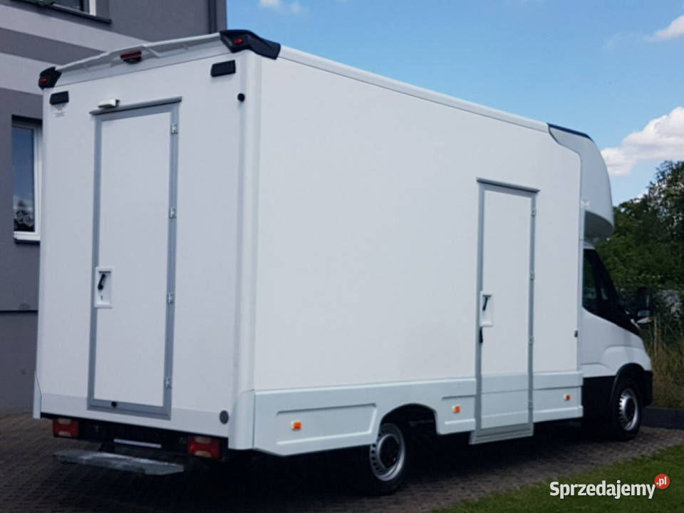 Iveco Daily KONTENER NISKOPODŁOGOWY 443x223x242 garażowany śląskie Poręba