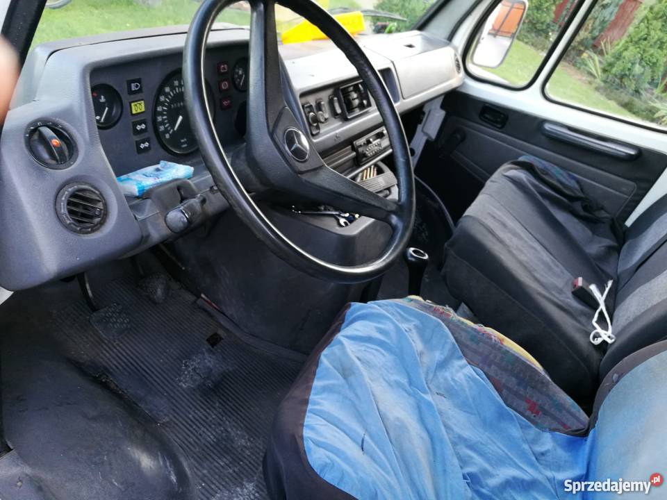 Mercedes 210d 30 diesel kaczka Rok produkcji 1993 małopolskie Brzeszcze