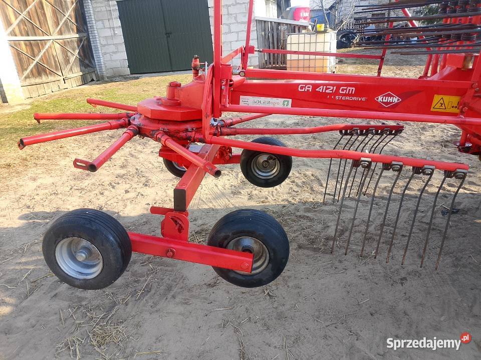 Zgrabiarka Kuhn Zgrabiarki i przetrząsacze Wola Zadybska