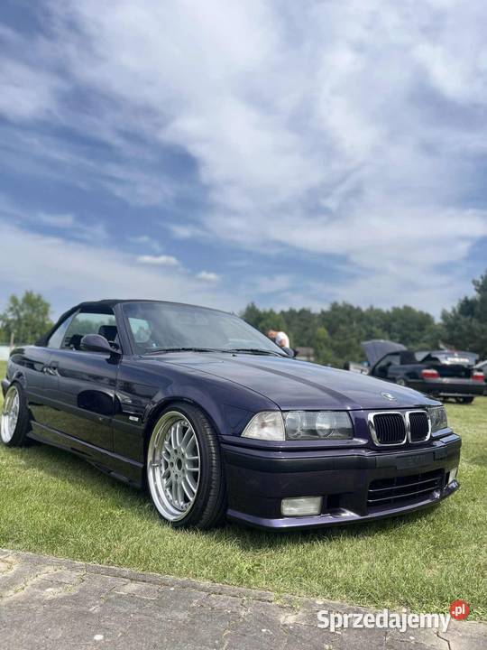BMW E36 Cabrio Technoviolett r6 320i Lubin