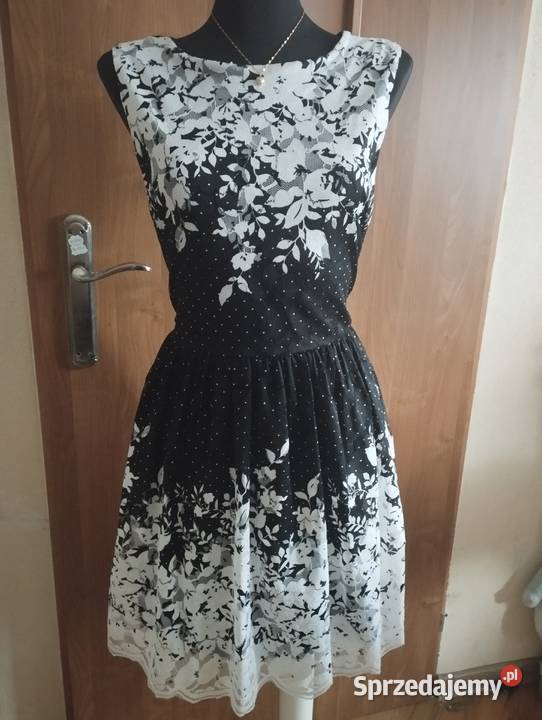 Nowa biało czarna elegancka sukienka koronkowa lubelskie Puławy
