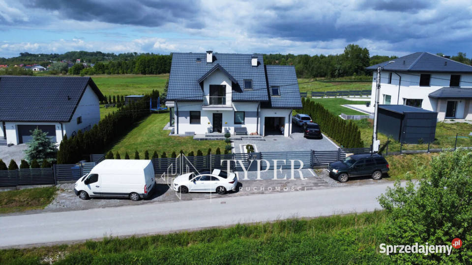 Nowoczesny dom Pawęzów 164 m2 energooszczędny