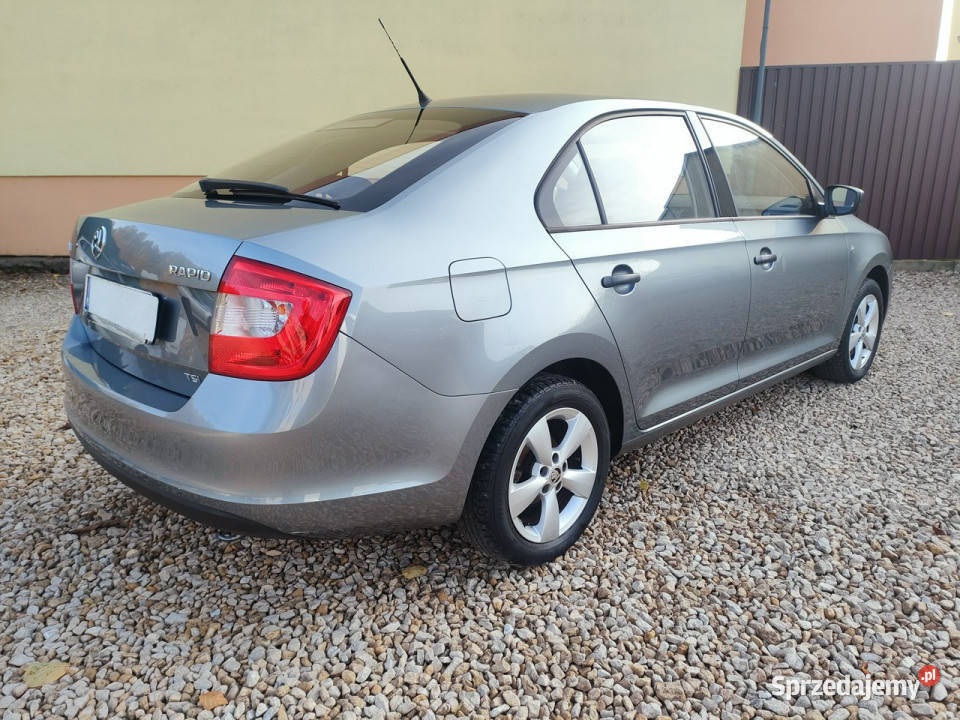 koda RAPID Skoda Rapid 2013 12 benzyna