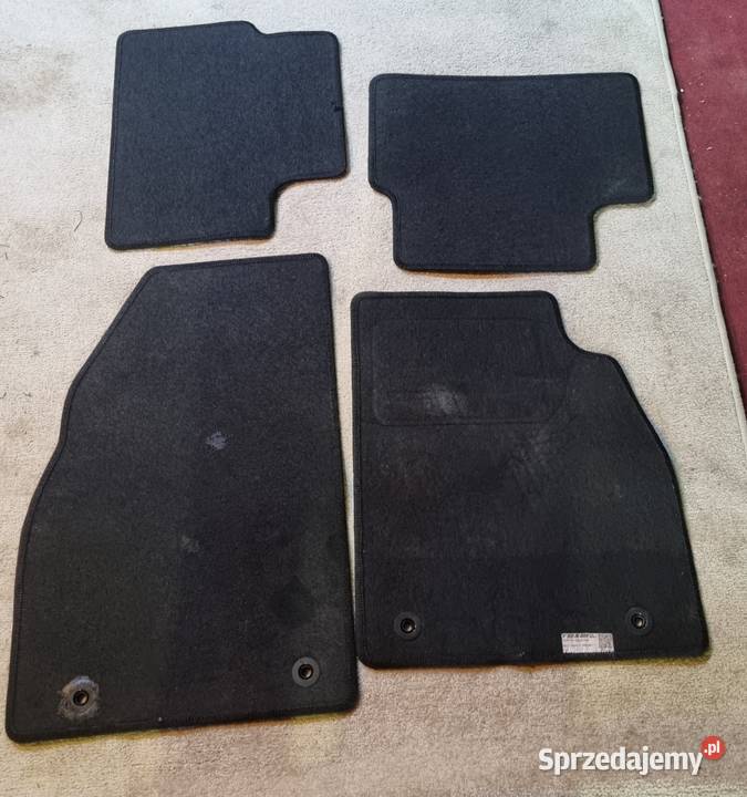 Sprzedam komplet dywaników welurowych Insignia A Rabka-Zdrój