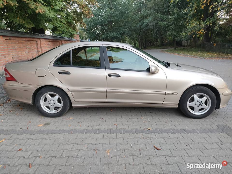 MercedesBenz klasa C 2005 sedan 18 kompressor Mercedes-Benz
