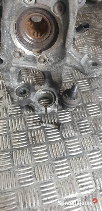 Zwrotnica lewa lewy przód Audi A5 Q5 A4 B8 osobowe Zwrotnice Jastków
