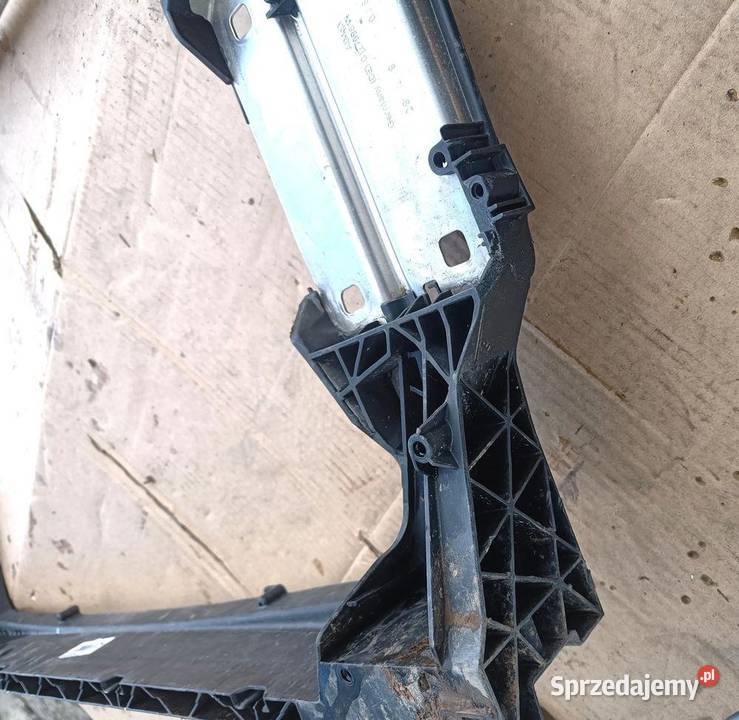AUDI A6 C8 4K0 PAS WZMOCNIENIE osobowe Motoryzacja