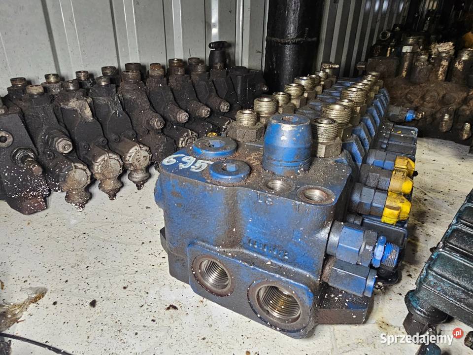 Rozdzielacz hydrauliczny tylni Holland Case Fiat Gdynia