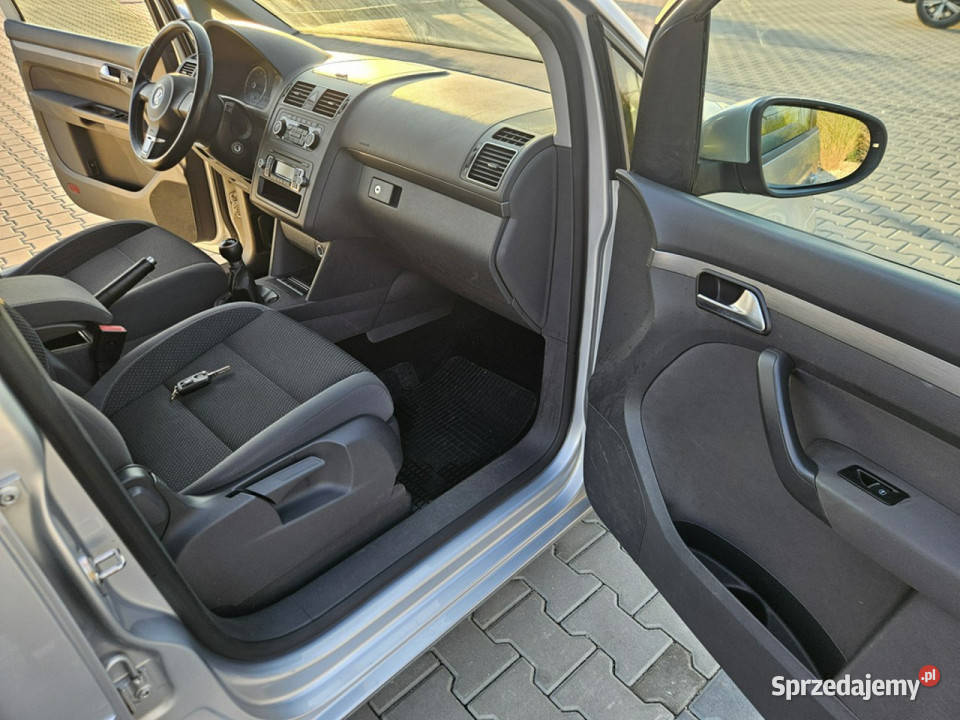 Volkswagen Touran 14 140 Klimatronik 7 osobowy Strzegom