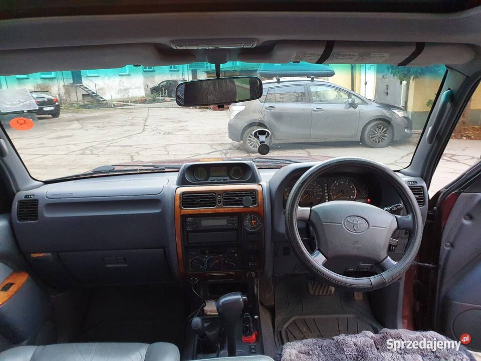 Toyota land cruiser nieuszkodzony Wrocław