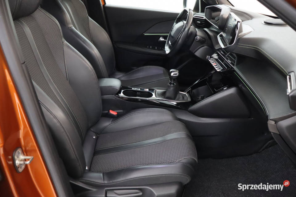 Peugeot 2008 12 PureTech 96KM Zabrze