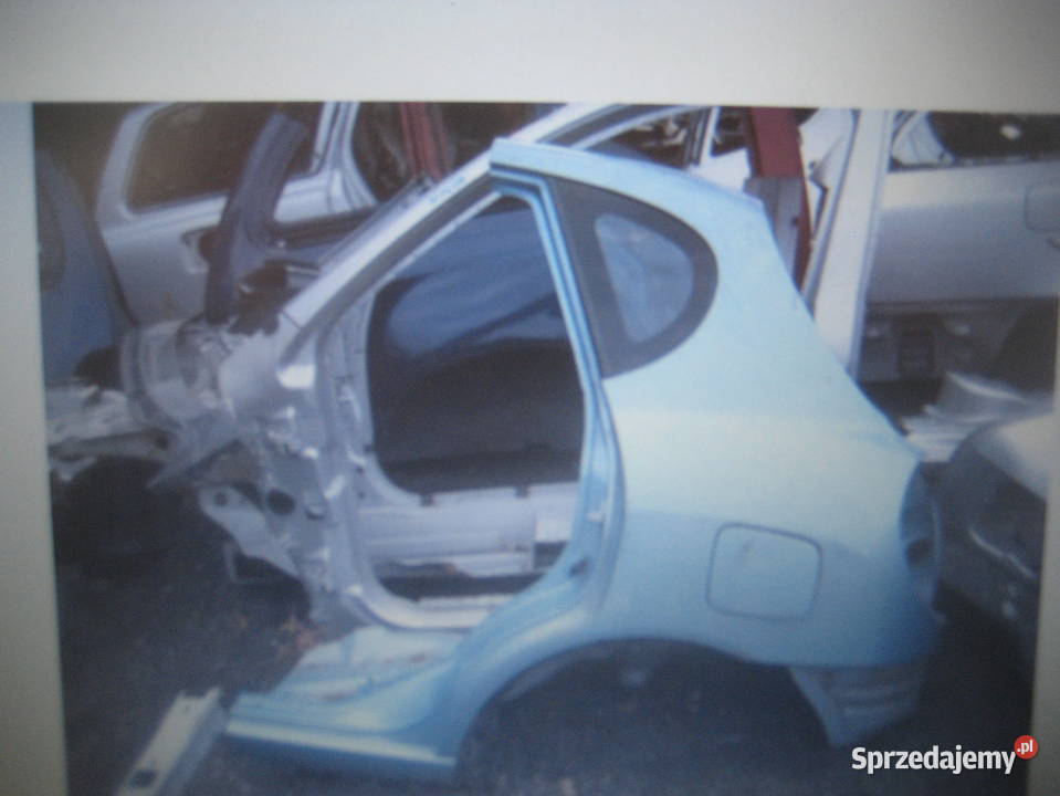 daihatsu sirion 9805r błotnik tył lewy Rakoniewice