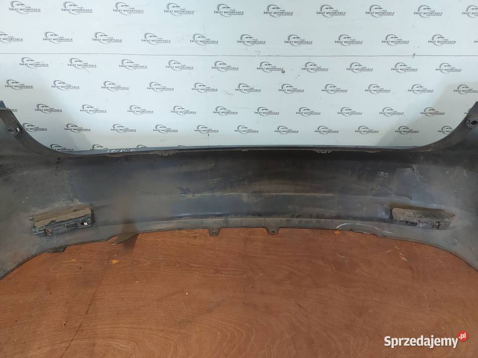 TOYOTA AVENSIS T27 III 09r zderzak tył osobowe Części samochodowe Kielce