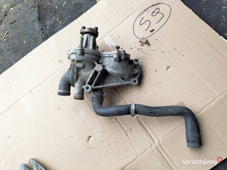 AUDI 80B3 B3 18 WĄŻ POMPY WODY POMPA WODY
