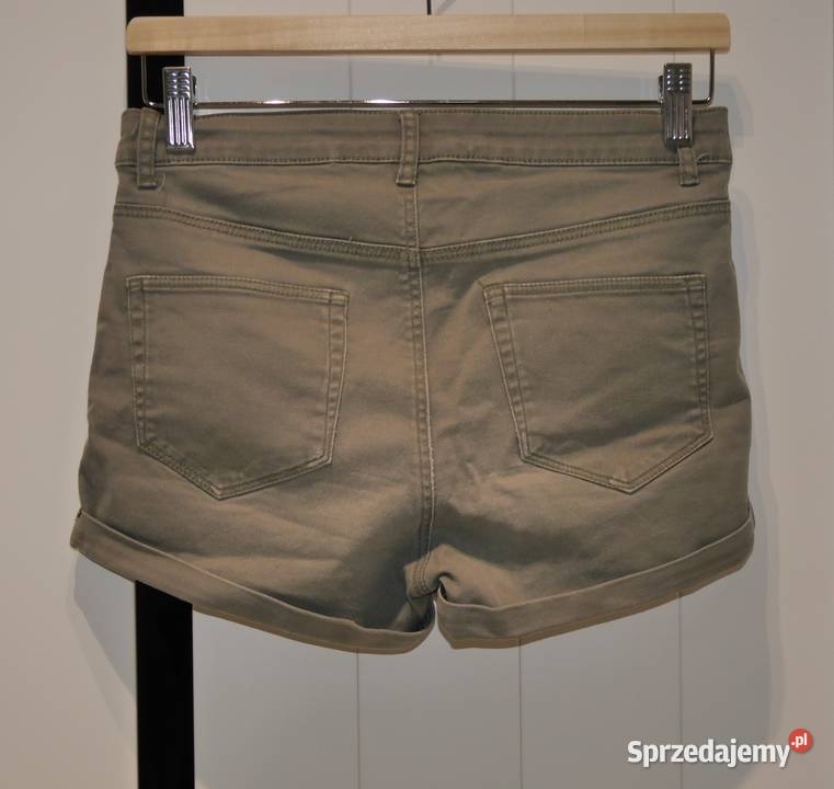 HM krótkie spodenki khaki 170 Wrocław