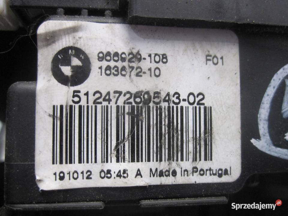BMW F31 18 D 12r zamek klapy tył 966929108