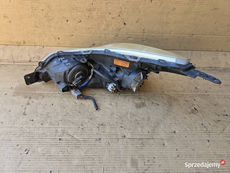 Subaru Outback IV BR lampa reflektor przód xenon Legnica