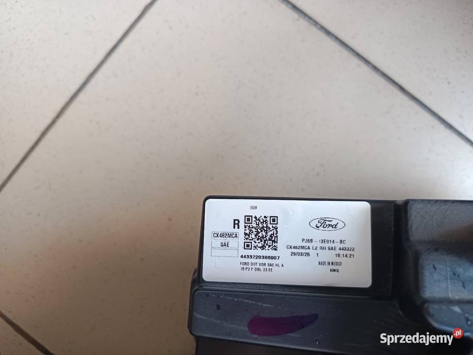 Ford Escape MK4 reflektory przednie USA Kuga mk3 Nowa Wieś sprzedam