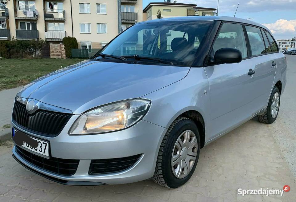 Sprzedam piękną utrzymaną Skodę fabię 2011 16 74KM Nowy Sącz sprzedam