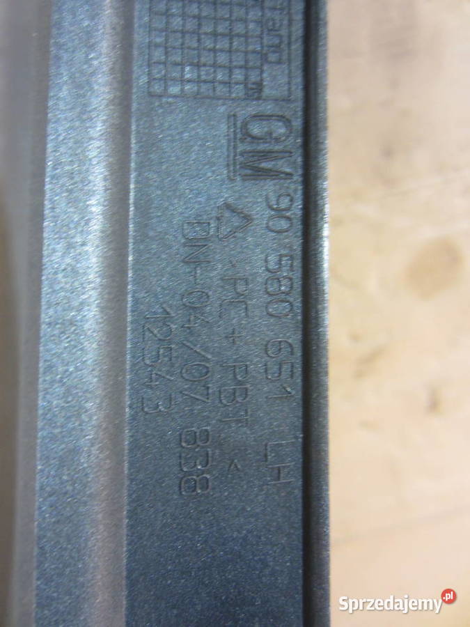 listwa lampy lewa przód opel zafira a 90580651 Szczecin