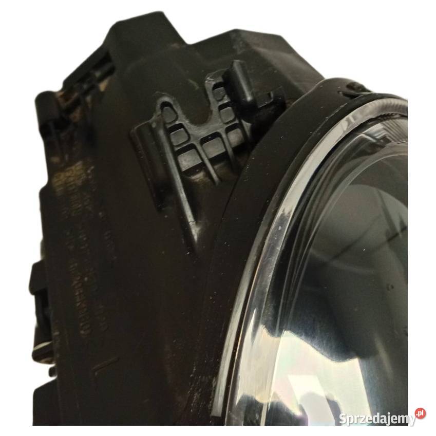 Lampa prawa przednia Citroen CCrosser Mitsubishi