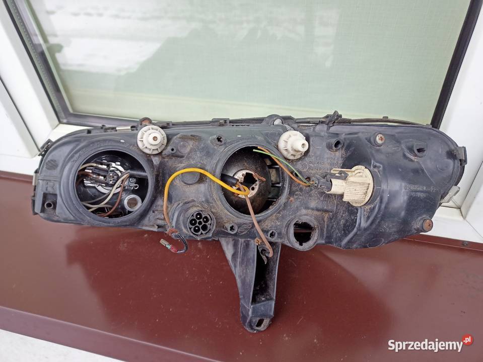 Opel Omega B lampa przednia reflektor przód osobowe Oświetlenie Sieradz